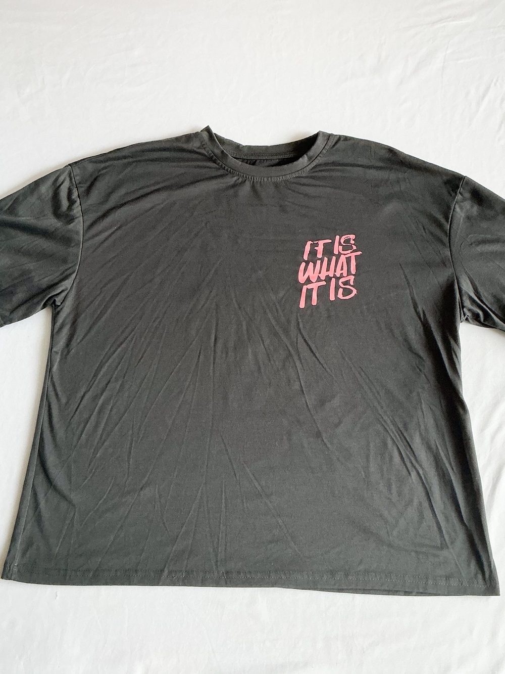 Unbranded Women’s Black “It Is What It Is” Graphic T-Shirt Pink Print XL